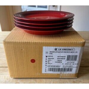 Le Creuset Stoneware Vancouver Salad Plates Set of 4 Cerise Cherry Red NEW
